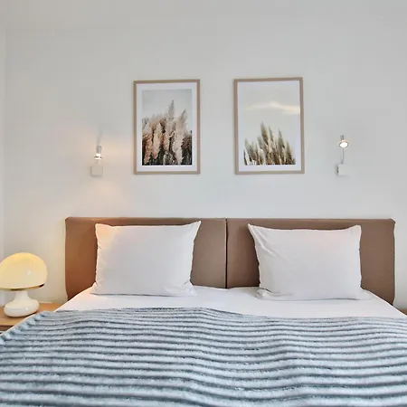 Gorch-fock-strasse 16 Gorch-fock-str 16 4 Apartment *
