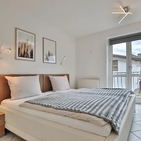 Gorch-fock-strasse 16 Gorch-fock-str 16 4 *