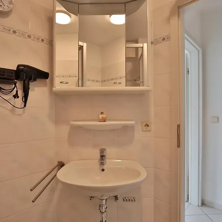 Gorch-fock-strasse 16 Gorch-fock-str 16 4 Apartment